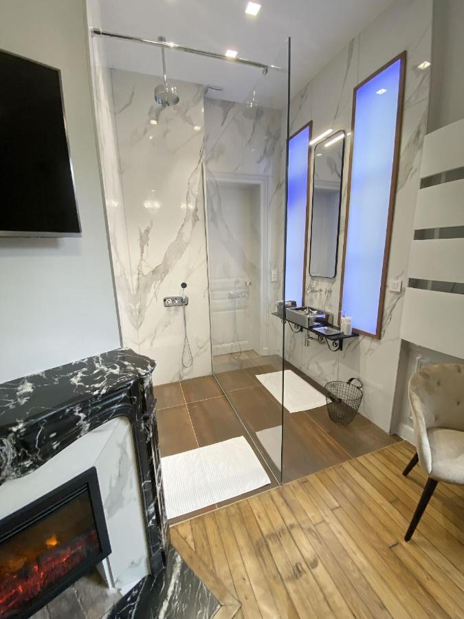 Le Clovis Suites Spa Sauna ランス エクステリア 写真